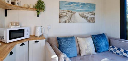 Horley Chalet De Esquí | The Gatwick Cabin With Airport Parking Available