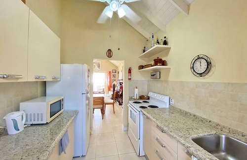 Apple Hall Casa | The Gem is Located a few Minutes Walk to the Gorgeous Bottom Bay Beach