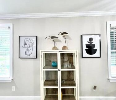 Ladson Apartamento | *The Gem* Stylish 2 Bedroom 1 Bathroom Newly Renovated