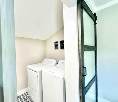 Ladson Apartamento | *The Gem* Stylish 2 Bedroom 1 Bathroom Newly Renovated
