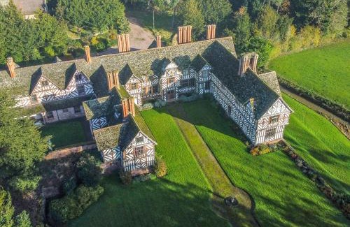 Eaton Mascott Casa | The Generals Quarters