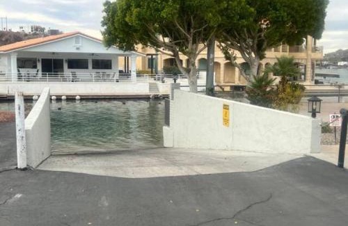 Parker Strip Casa | The Gentleman
