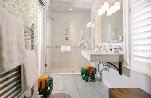 Lexington Hotel | The Georges