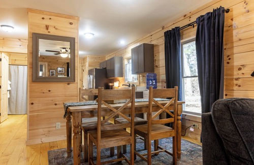 Black Mountain Cabina | The Gertie Cabin w/Hot Tub at Halfback Hollar Farm