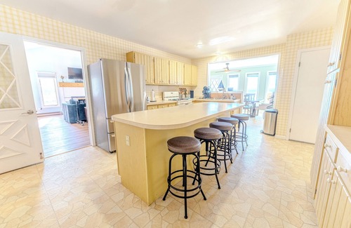 Hessel Casa | The Getaway on Saint Martin Bay: Sleeps 8, Right on Saint Martin Bay!