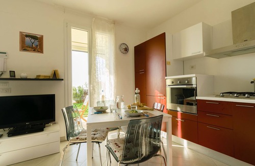 Bardino Nuovo Apartamento | La Ginestra, apartamento de un dormitorio con jardín, piscina y SPA