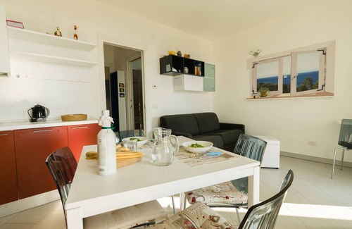 Bardino Nuovo Apartamento | La Ginestra, apartamento de un dormitorio con jardín, piscina y SPA