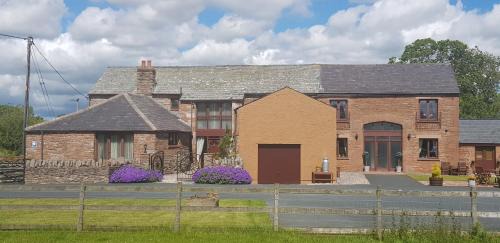 Catterlen Casa | THE GINNEY Country Guest House