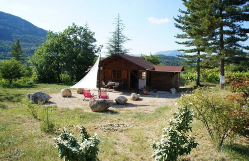 Chateauneuf-de-Bordette Chalet De Esquí | The Gite Chalet - Independent Holiday Home