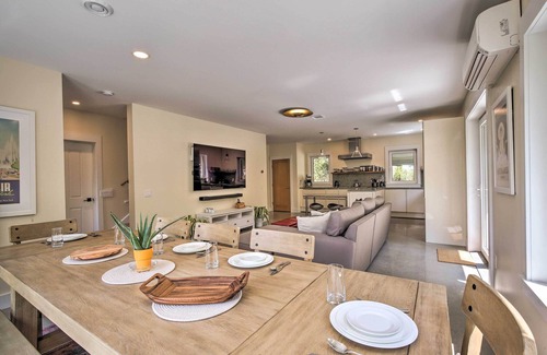 Garrison Cabaña | 'the Glabin: Garrison Gem w/ Deck & Fire Pit!