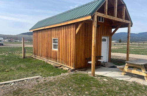 Hot Springs Cabina | The "Glacier" @ Hot Springs Campground & RV
