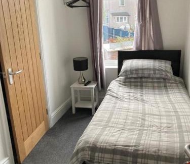 Cleethorpes Casa | The Gladson Guesthouse