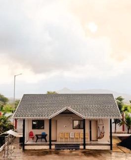 Nashik Complejo | The Glimmer Hill Resort