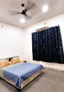 Nashik Complejo | The Glimmer Hill Resort
