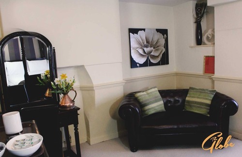 Sampford Peverell Hotel | The Globe Inn