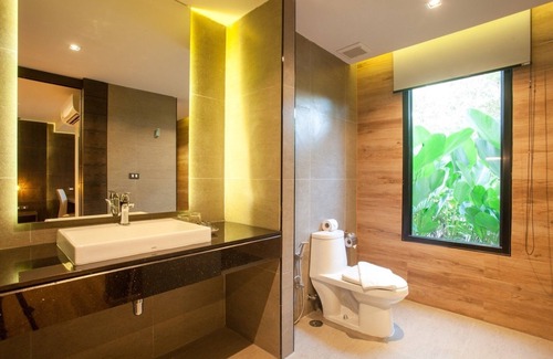 Khuekkhak Hotel | The Glory Gold Hotel