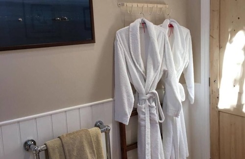 Kneesall Cama Y Desayuno | The Goat House at Ivy Cottage