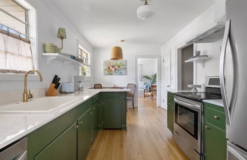 Old Village Casa | Charming Old Village Home + Back House - True Gem!