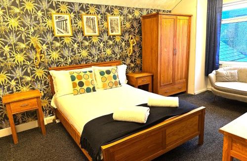 Tremadog Hotel | The Golden Fleece Inn