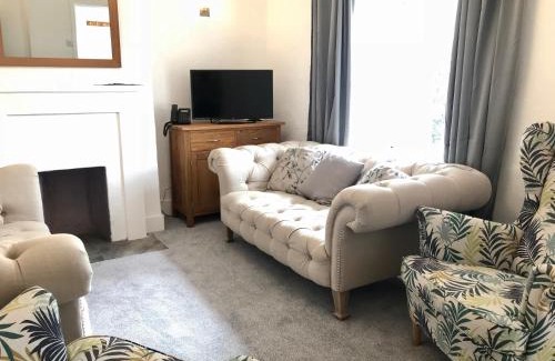 Tremadog Hotel | The Golden Fleece Inn
