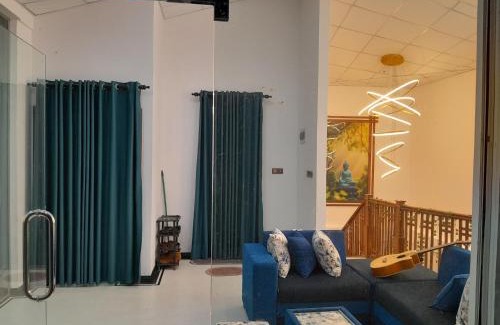 Peradeniya Casa | The Golden Nest