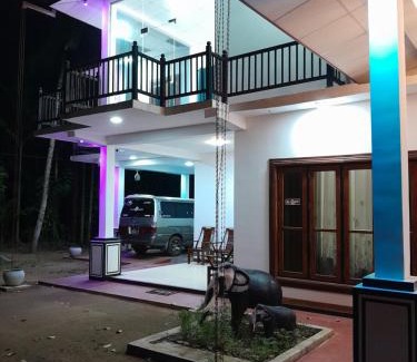 Peradeniya Casa | The Golden Nest