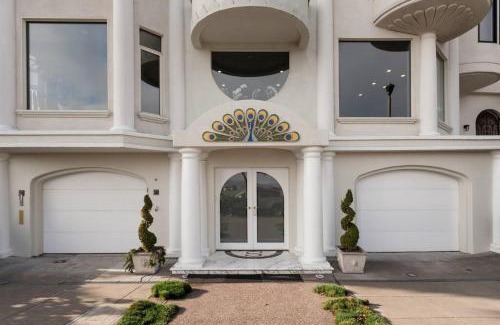 Marina District Casa | The Golden Peacock Palace