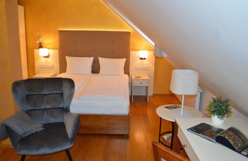 Hradcany Hotel | The Golden Wheel