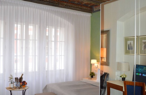 Hradcany Hotel | The Golden Wheel