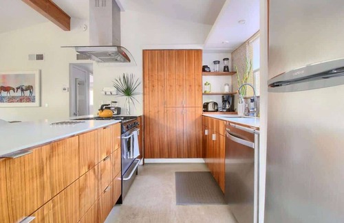 South River City Casa | The Goldie | Stylish SoCo Pet-Friendly Stay