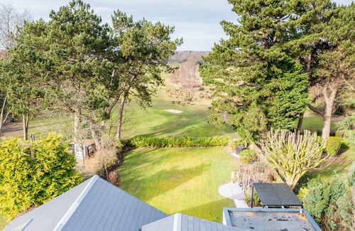 Birkenhead Cabaña | THE GOLF HOUSE, pet friendly, luxury holiday cottage in Birkenhead