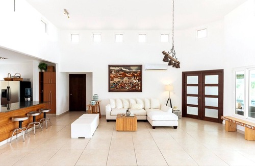 El Palmar Villa | The Golf Oasis Villa by Acomodo
