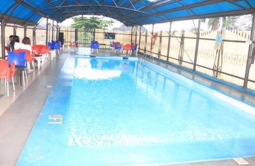 Port Harcourt Cabina | The Golf Prince Hotel