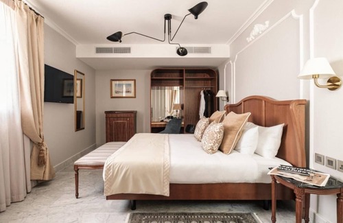 Valletta Hotel | The Gomerino Hotel