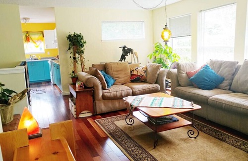 Shawnigan Lake Casa | The Good Life House(upper)@ Shawnigan Beach Resort