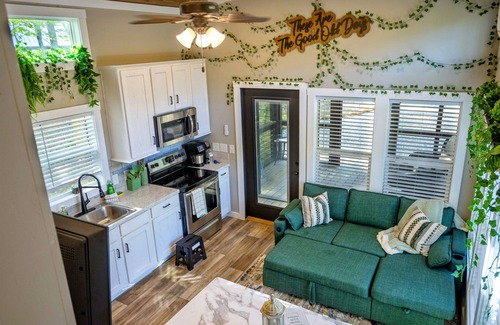Tracy City Cabina | The Good Old Days at The Retreat at Deer Lick Falls Phase II