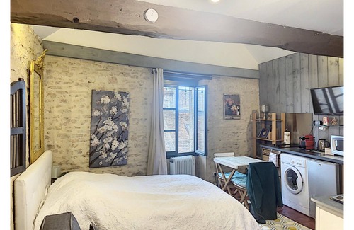 Vezelay Apartamento | The Good Studio - Charming apartment 200 m from Vezelay basilica