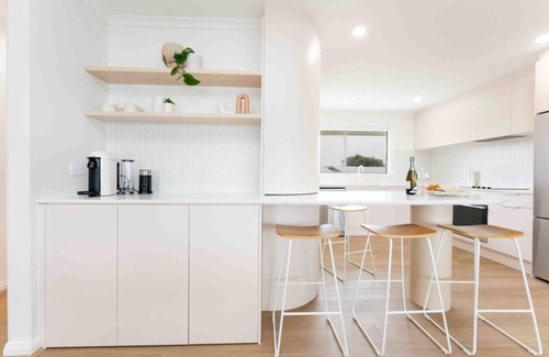Goolwa Beach Casa | The Gooldives- pet friendly, fireplace, fire pit