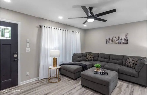 Shreveport Casa | The Graceful Escape
