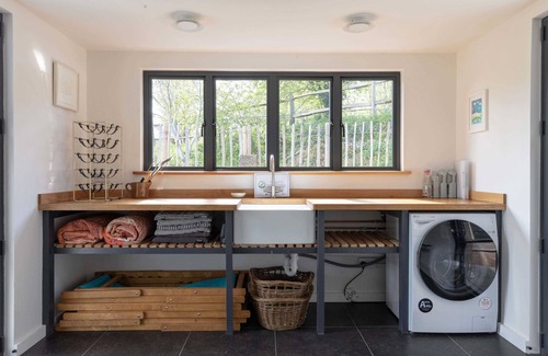 Lewes Casa | The Grain Store Lewes - luxury eco conversion with hot tub and stunning views