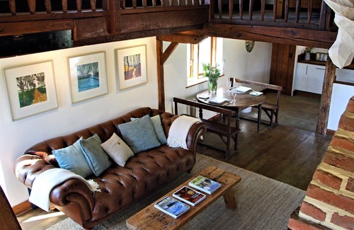 Crowborough Cabaña | The Granary at Coes Vineyard, Rotherfield