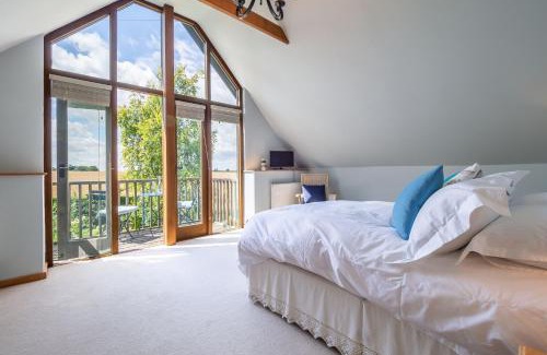 Newmarket Casa | The Granary, Dunstall Green