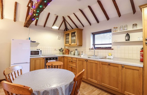 Colchester Cabaña | THE GRANARY, pet friendly, character holiday cottage in Polstead