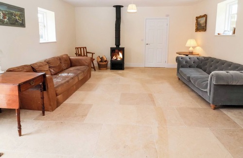 Dalby Casa | THE GRANARY, pet friendly, character holiday cottage in Slingsby