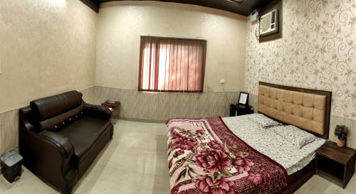 Varanasi Hotel | The Grand Event Villa