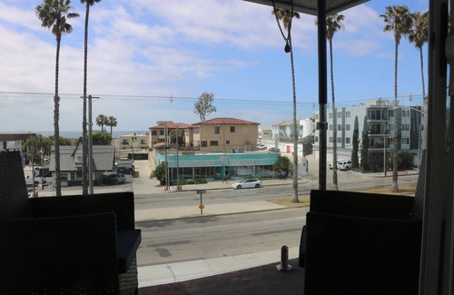 Belmont Heights Casa | "The Grand"...Full Ocean and Catalina Views...4 Bedrooms/4 Bathrooms/2500sqft