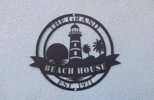 Belmont Heights Casa | "The Grand"...Full Ocean and Catalina Views...4 Bedrooms/4 Bathrooms/2500sqft