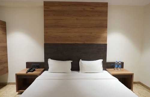 Dabhoi Hotel | THE GRAND KD HOTEL