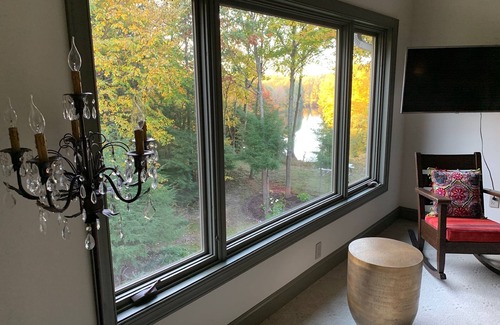 Geneva Casa | "The GrandView" Vino, lago y aguja