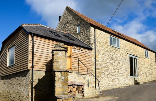 Bridport Casa | The Grange, newly converted barn in Dorset
